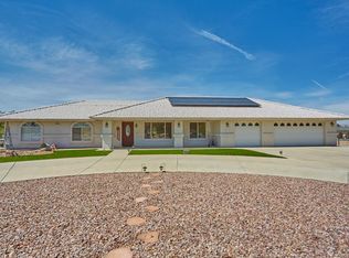 19250 Tecumseh Rd, Apple Valley, CA 92307