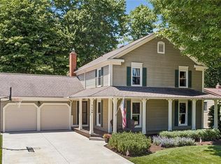 7148 Selworthy Ln, Solon, OH 44139