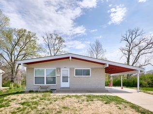 305 Moule Dr, Florissant, MO 63031