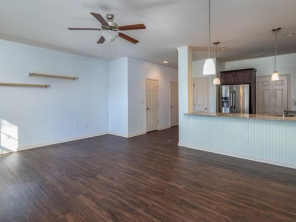 5th image of 3854 Nadia Ln