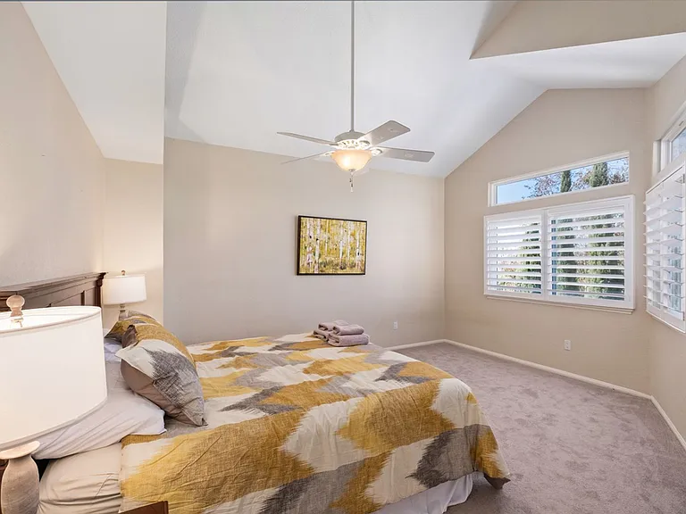 20891 Porter Ranch Rd — Photo 21