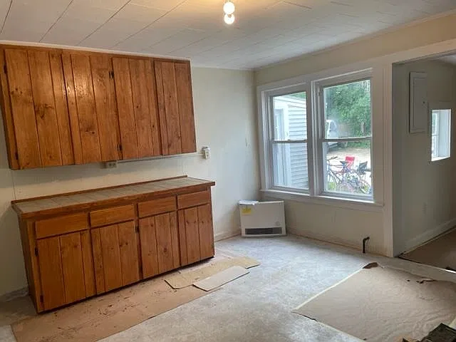 77 Main St — Photo 1