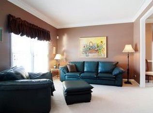 3428 Goldfinch Dr, Naperville, IL 60564