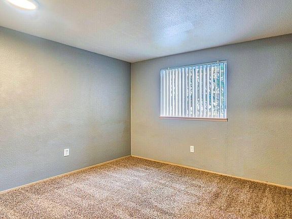 Bedroom Oak Park Village Apartments Salem OR