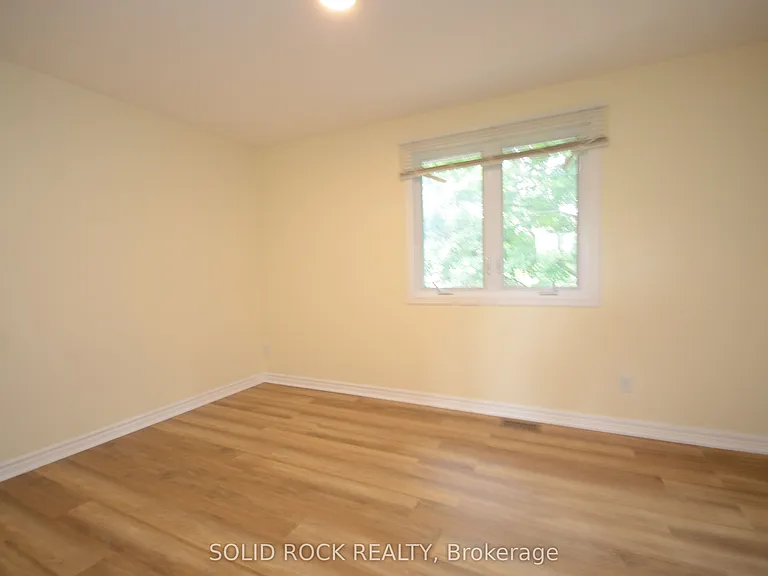 2688 Draper Ave W — Photo 15