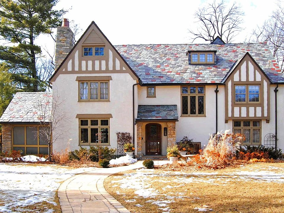 For Sale: 295 Woodlawn Avenue, St. Paul, MN 55105