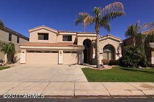 2nd image of 734 W Desert Broom Dr