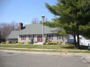 21 Miara St, Parlin, NJ 08859