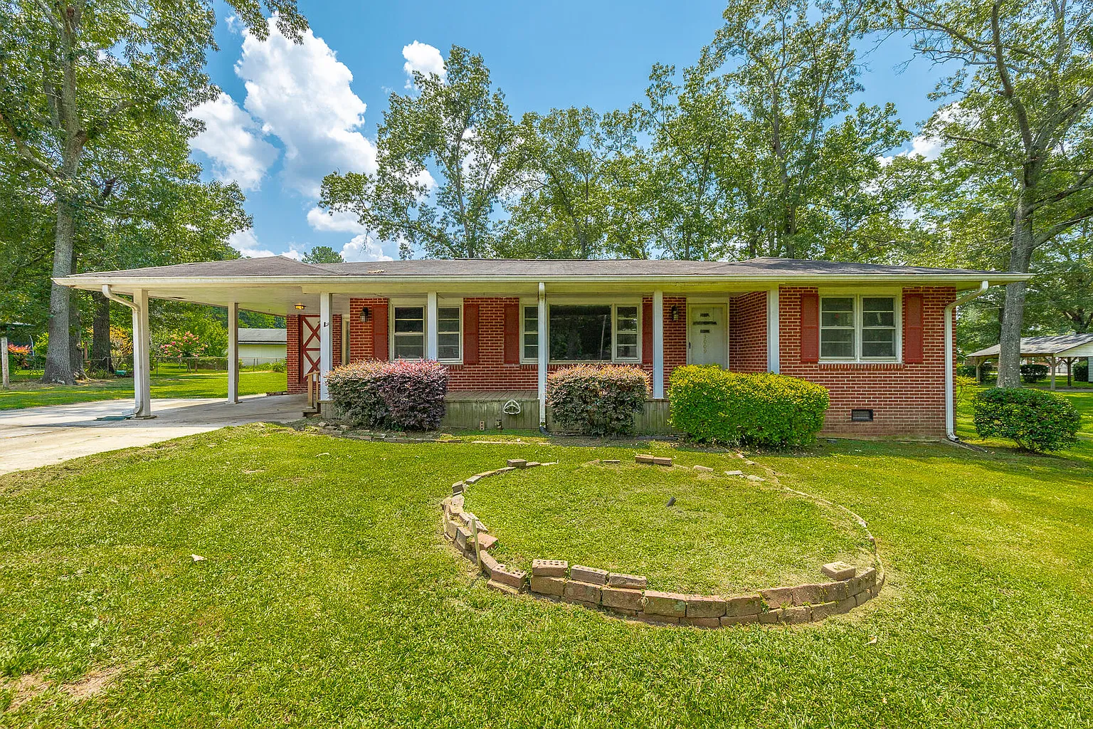 3009 Garden Lakes Blvd NW photo 1