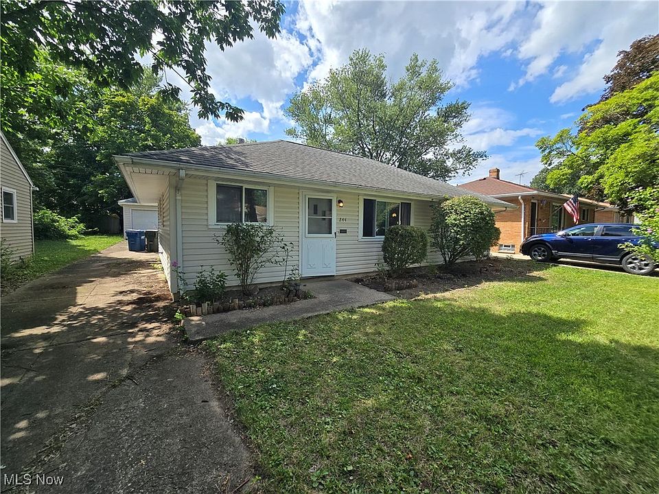 1st image of 244 Thelma Dr
