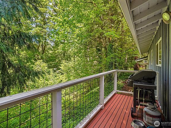 5th image of 26301 SE 158th Street