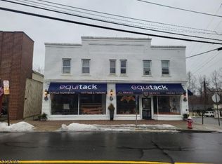 219 Main St #1, Gladstone, NJ 07934