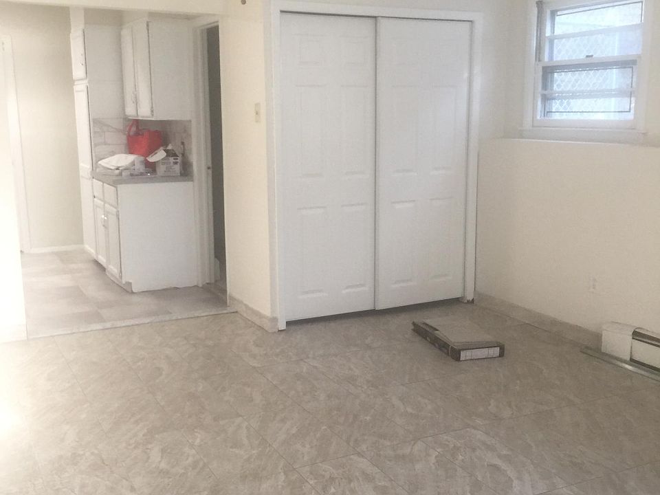 2nd image of 110 Norwalk Ave