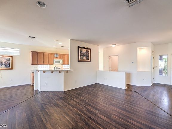 3rd image of 1848 High Mesa Dr