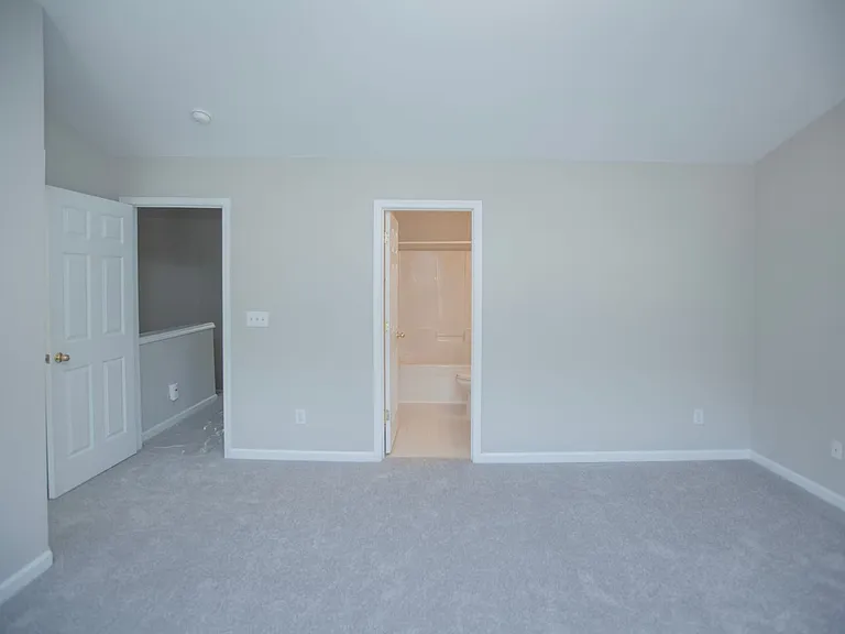 102 Chandler Chase Ct — Photo 27