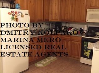 3035 30th St APT 3, Astoria, NY 11102