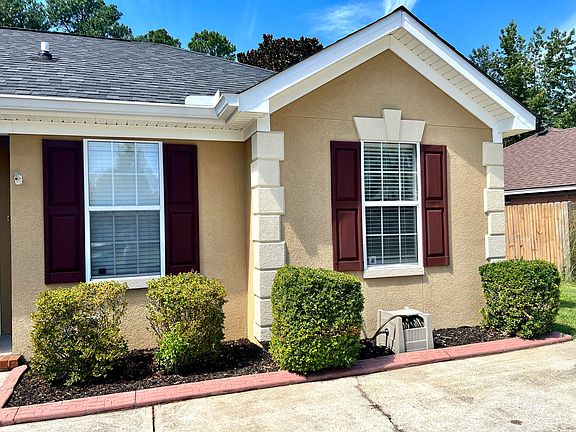 2nd image of 542 Oak Chase Dr