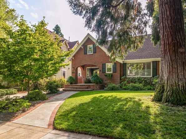 593 34th St, Sacramento, CA 95816