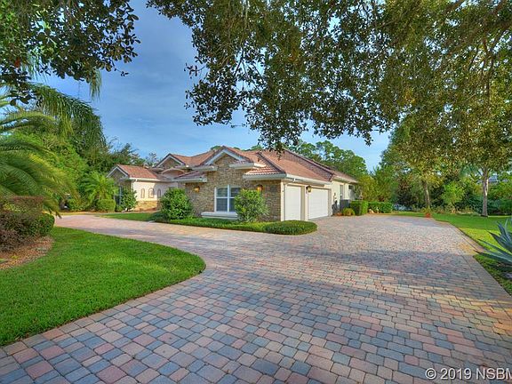 3rd image of 2722 Winterford Dr