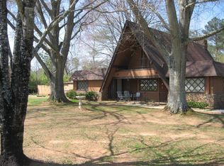 415 Cleveland Rd, Bogart, GA 30622