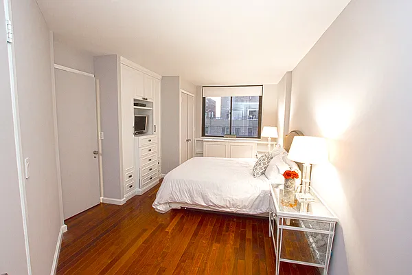 Sold by Jonis Realty | media 8