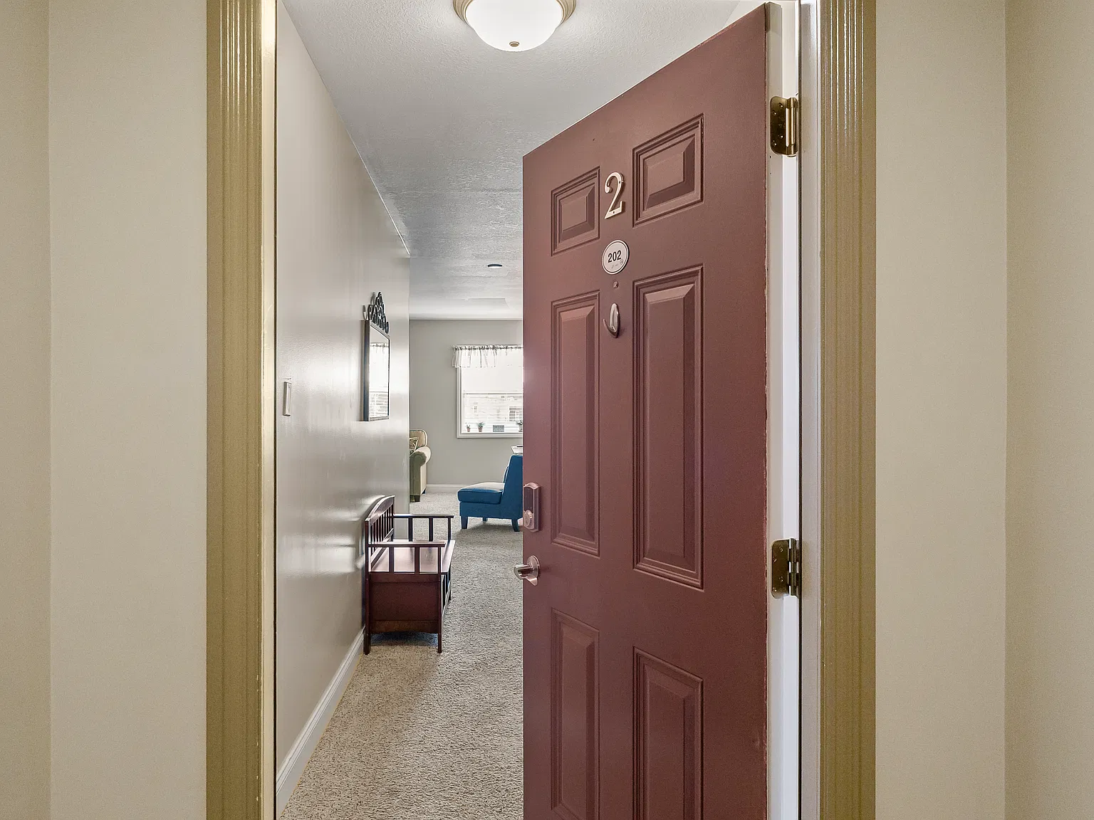 2 bed, $1,000 — Photo 1