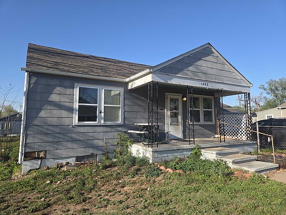 2nd image of 1402 E Elm Ave