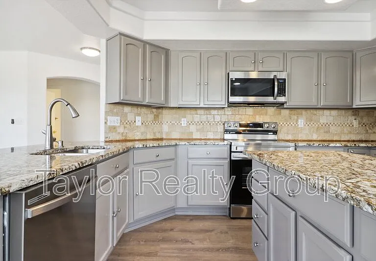 20875 E 49th Ave — Photo 4