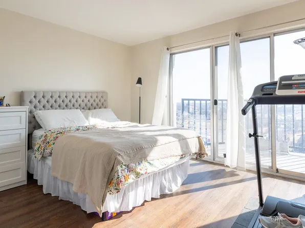 655 Riverside Dr APT 1008A, Memphis, TN 38103