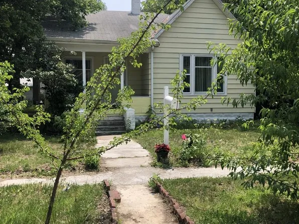 211 W 9th St, Grand Island, NE 68801