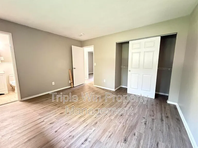762 Del Marco Dr — Photo 12