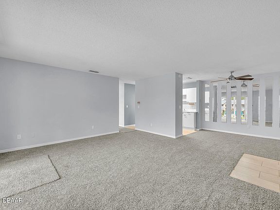 5th image of 101 Bent Tree Dr APT 21