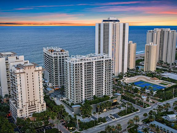 3rd image of 3100 N Ocean Drive N #P1602