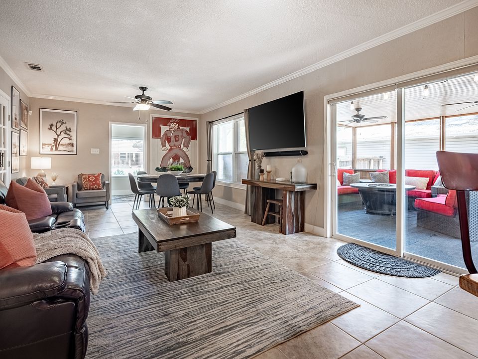 1st image of 417 N Coulter Dr