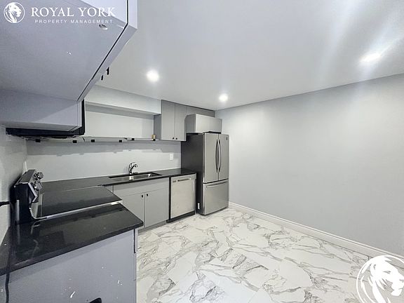 3rd image of 530 Donlon St #2