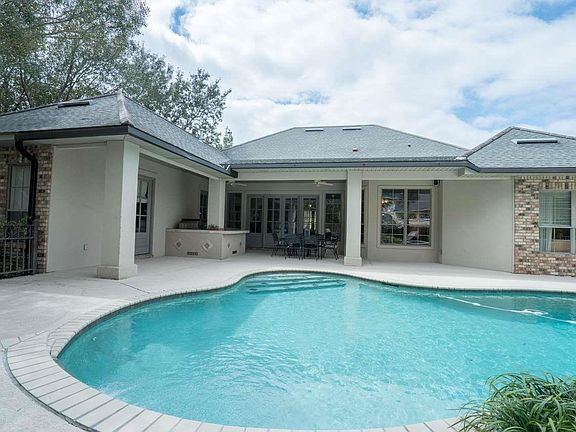 3rd image of 2710 Edmund Dr