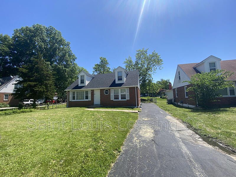 1st image of 12028 Madrid Ave