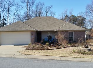 2305 Cedar Ridge Dr, Benton, AR 72015