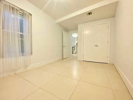 Rented by Rentopia | media 28