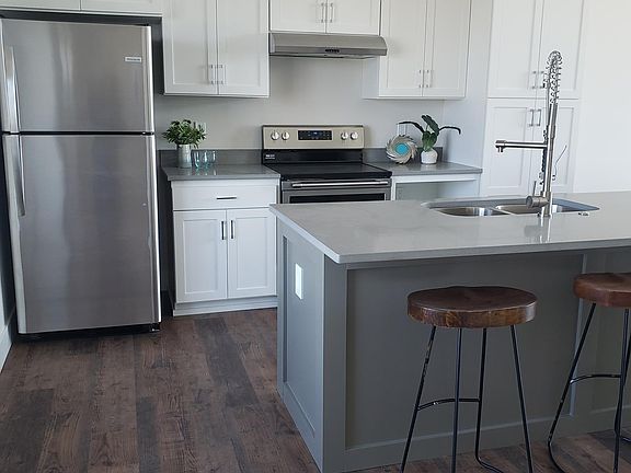 4th image of 3600 Thomas Ct #B-3