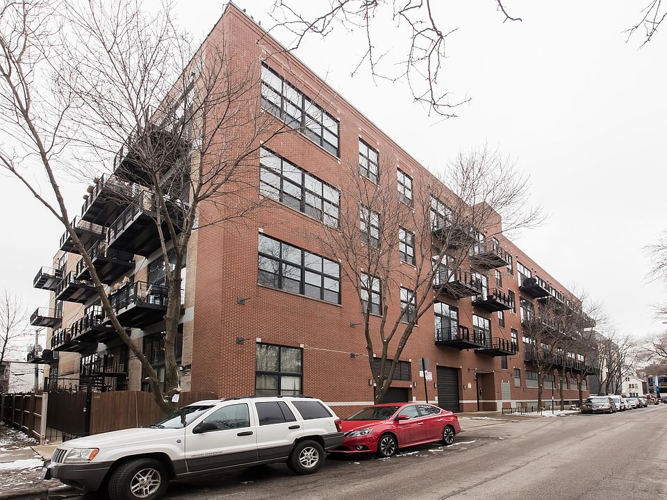 1st image of 1934 N Washtenaw Ave APT 217