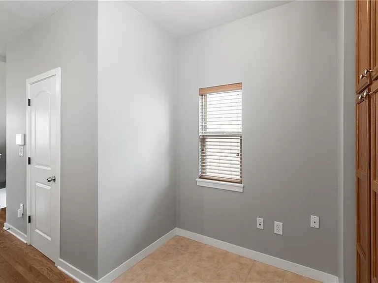 4571 Madison Ave #E-1 — Photo 15