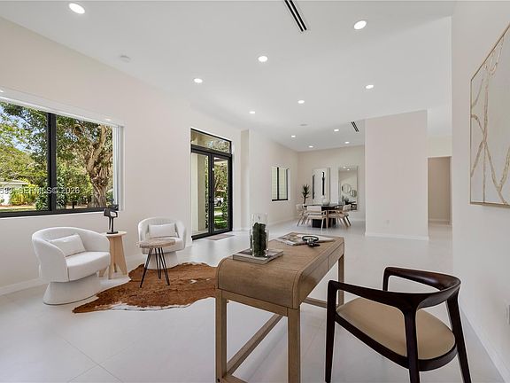 3rd image of 6990 SW 58th St