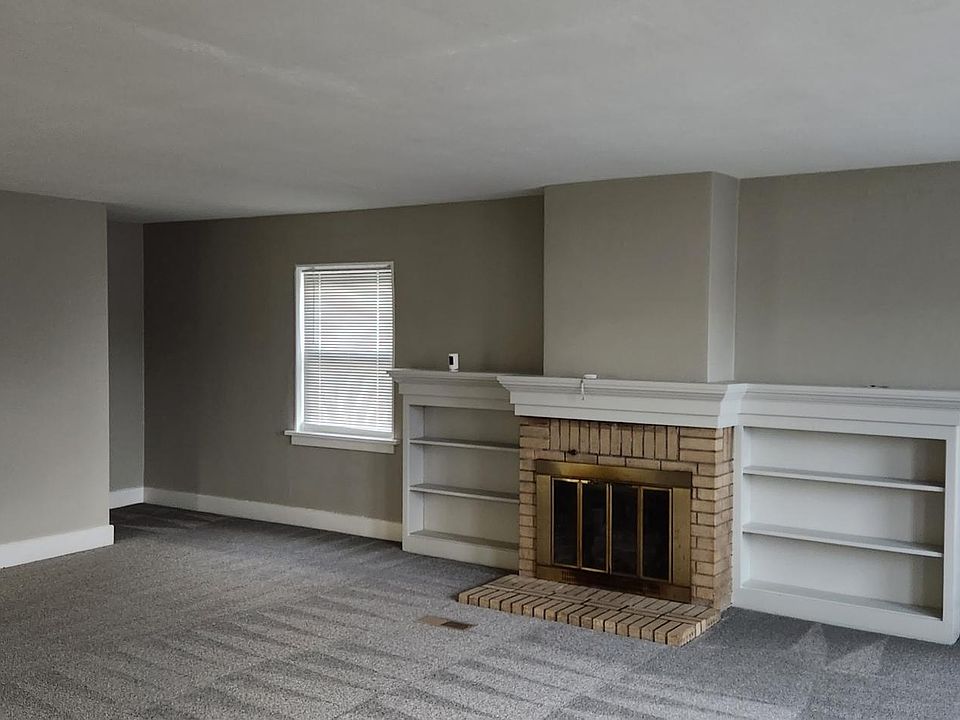 1st image of 102 S Illini St #B