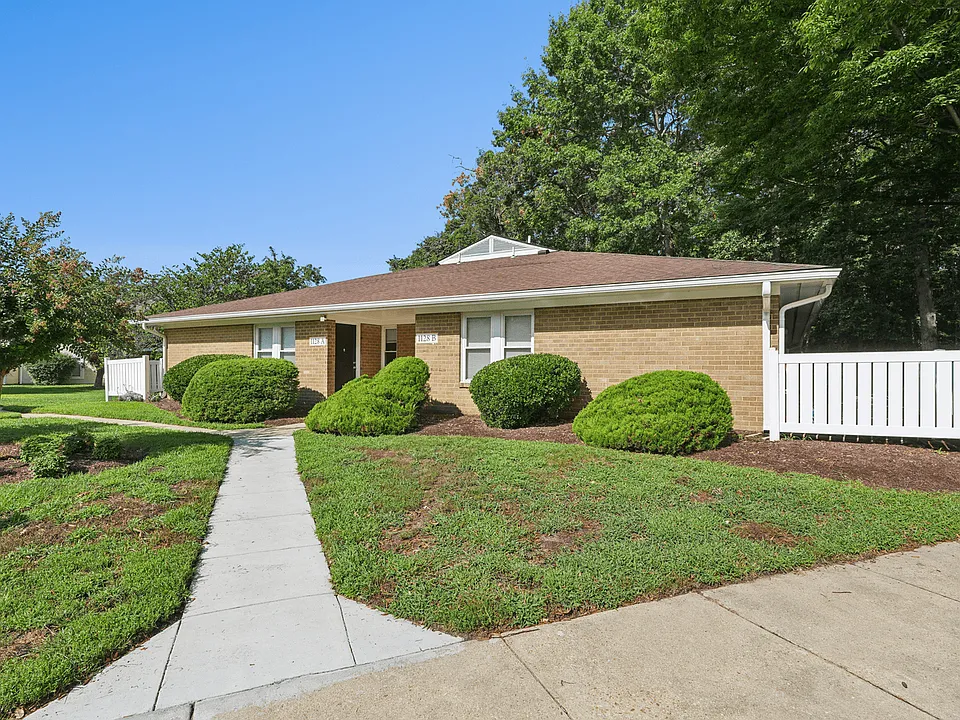 Crossland Apartments