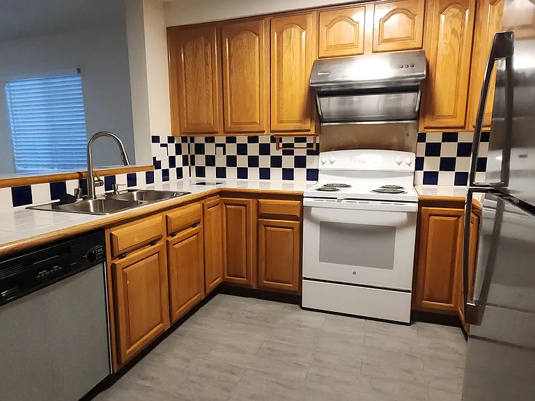 4621 Ranchgrove Dr — Photo 17