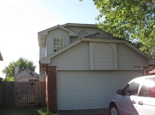 516 Clover Rd, Moore, OK 73160