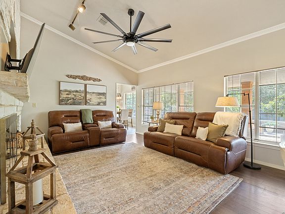 5th image of 27240 Boerne Glen