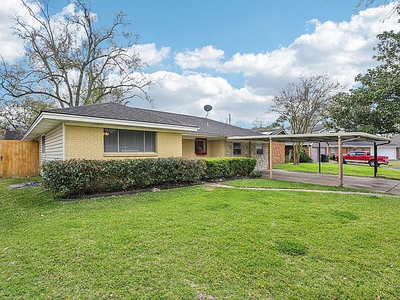 2nd image of 9631 Carousel Ln