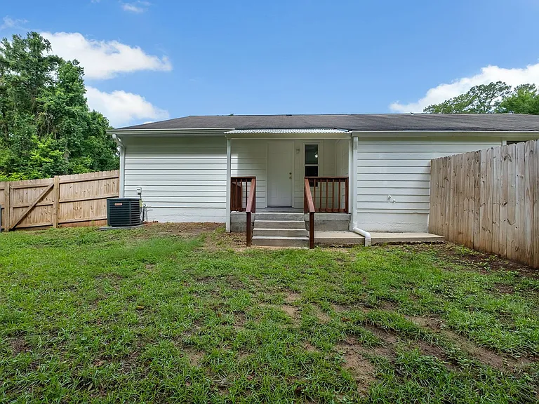 2801 Misty Garden Cir — Photo 23